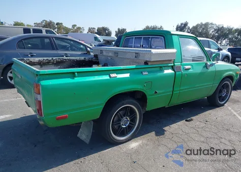 1982 Toyota Pickup 1/2 Ton Rn34 из США, поврежденный, VIN JT4RN34R6C0038775